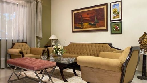 VENDO HERMOSA CASA DETRAS DEL EX HOPITAL DE CLINICAS-SAJONIA-ASUNCION