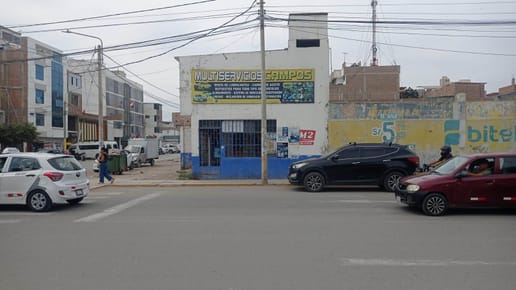 Alquilo Terreno Comercial