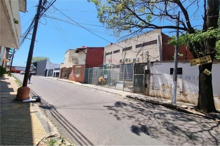 EN VENTA DEPOSITO CON VIVIENDA CERCA DEL M4