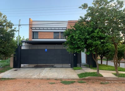 Vendo Casa A Estrenar En Luque Laurelty 