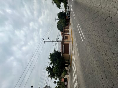 LOCAL COMERCIAL EN ALQUILER SOBRE AV. OVIDIO BARBERY, 2DO Y 3ER ANILLO