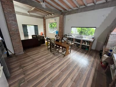 VENDO CASA 3 DORMITORIOS EN YPANE BARRIO SAN DIEGO