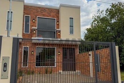 Vendo Duplex en Loma Merlo - Luque
