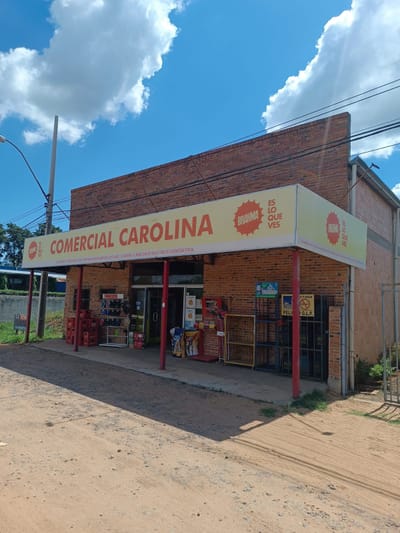 EN VENTA TINGLADO EN YPACARAI SOBRE RUTA R PY 02 Km 41 1/2