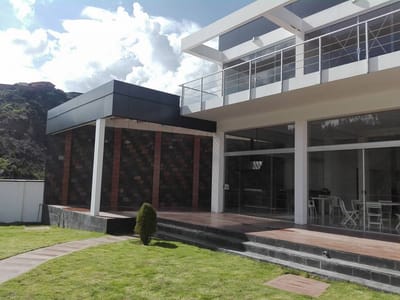 CASA ANICRETICO MINIMALISTA