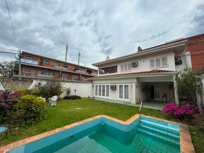 Alquilo Casa zona Leon Condou Club Centenario SIL