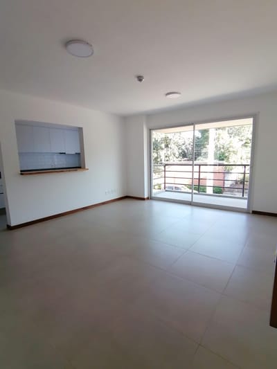 En Venta Departamento De 1 Dormitorio Zona Ycua Sati
