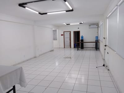 Locales/Oficinas Av. Banzer 
