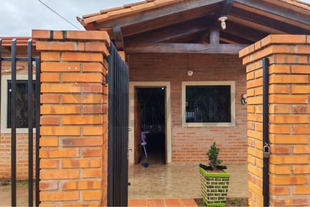 Vendo hermoso chalet en esquina en Villeta