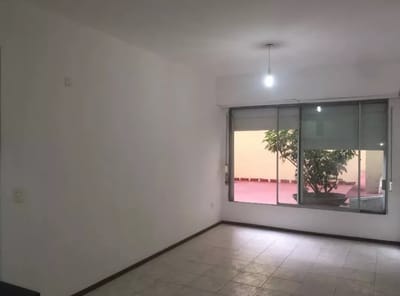 VENTA CENTRO, 1 DORMITORIO, PB CTA FTE, PATIO EXC, PORTERIA 24HS, OPC GJE