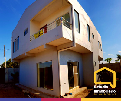 AMPLIA CASA EN VENTA CON 4 DORMITORIOS
