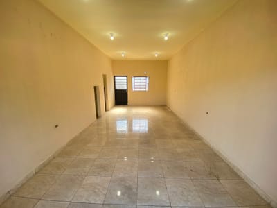 ALQUILO Salón Comercial/Oficina - Barrio Valle Apu'a I de Lambaré
