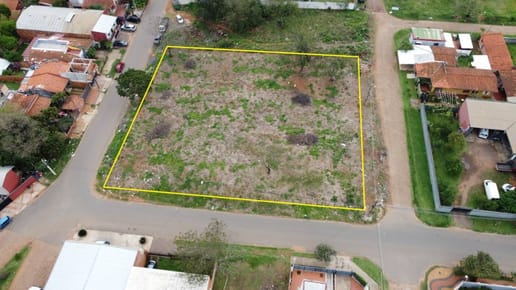VENTA DE IMPORTANTE TERRENO EN LAURELTY – LUQUE