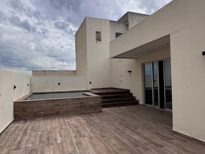 VENDO HERMOSO PENTHOUSE SOBRE MOLAS LÓPEZ - ASUNCIÓN