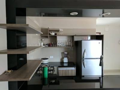 EN ALQUILER HERMOSO DEPARTAMENTO 1 DORMITORIO ZONA 4TO ANILLO CANAL ISUTO