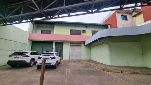 ALQUILO EDIFICIO ENTERO PARA USO COMERCIAL en San Lorenzo
