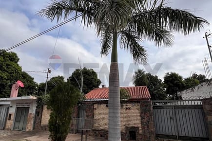 VENDO CASA EN FERNANDO DE LA MORA ZONA SUR