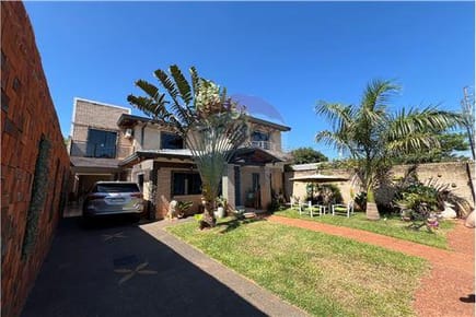 VENDO CASA EN SAN LORENZO