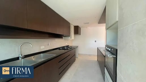 Departamento En Venta A Estrenar En Achumani Con Balcon Privada