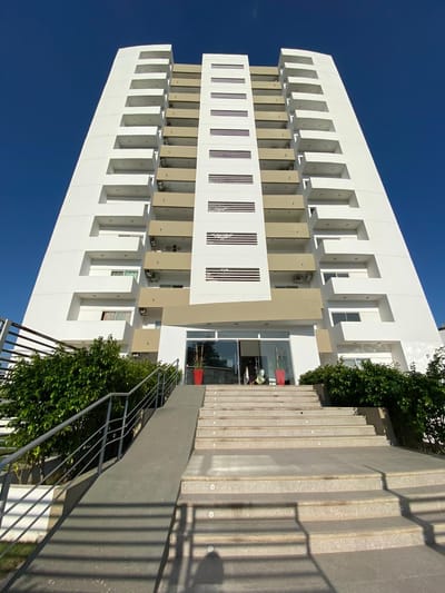 DEPARTAMENTO EN VENTA DE  3 dormitorios  5to anillo Radial 27