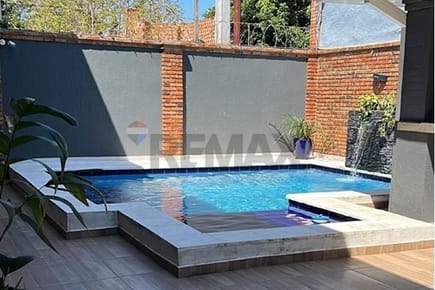 Casa en alquiler en San Lorenzo 