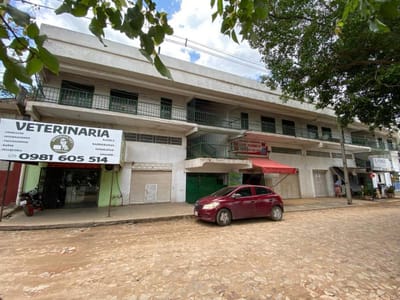 EN VENTA EDIFICIO COMERCIAL EN MARIANO ROQUE ALONSO.