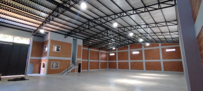 ALQUILO DEPOSITO MRA 700 M2 A ESTRENAR