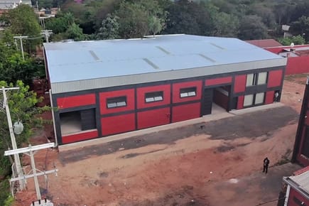 Increíble Depósito Comercial en Luque, Paraguay
