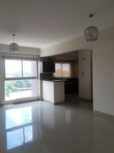 PROPIETARIO VENDE HERMOSO DPTO MONOAMBIENTE COND. GUAPAY 2 CUADRAS 2DO ANILLO