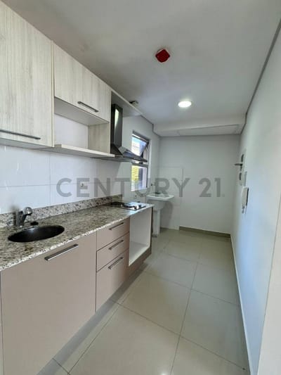 EN VENTA DEPARTAMENTO EN EL EDIFICIO SALTO GRANDE