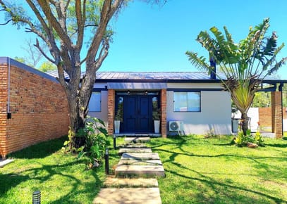 EN VENTA CASA QUINTA EN SAN BERNARDINO - BARRIO SANTO DOMINGO