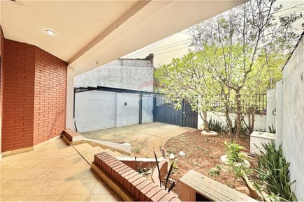 VENDO CASA EN CIUDAD NUEVA 