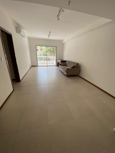 Departamento 1 dormitorios semi amoblado