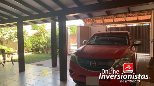 CASA DE 4 DORMITORIOS EN VENTA ZONA ALTAMENTE COMERCIAL
