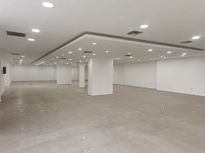 Local en Alquiler de 2.290 m2 con Showroom