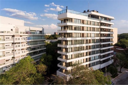 Departamento de 2 dormitorios con cochera en Mangore