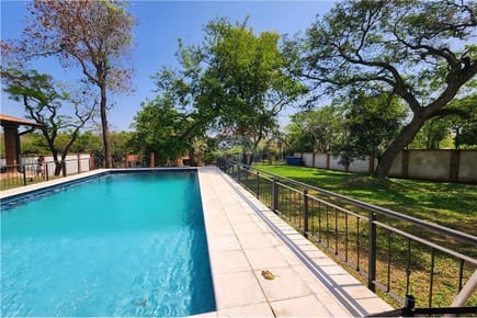 San Bernardino: Casa Moderna con Piscina
