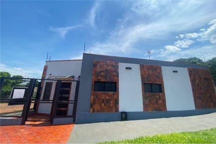 VENDO CHALET A ESTRENAR EN CAPIATA RUTA 2 KM 19