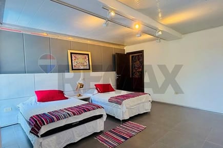 VENDO CASA EN AMPLIO TERRENO SAN BERNARDINO