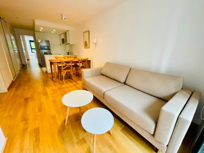 Venta Apartamento 2 Dormitorios Con Gge En Pocitos Con Renta.