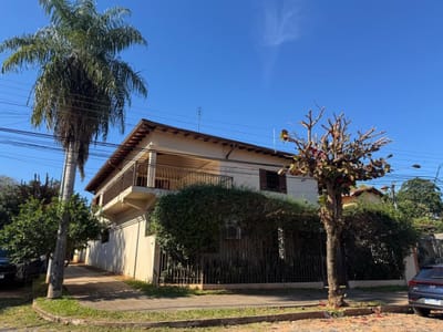 VENDO HERMOSA Y AMPLIA CASA EN LAMBARE