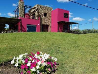 HERMOSA CASA FRENTE AL MAR, PIRIÁPOLIS, PLAYA HERMOSA 