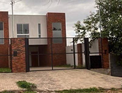 DÚPLEX EN VENTA – LUQUE, CUARTO BARRIO