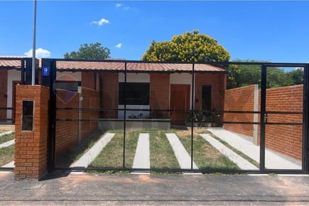 Chalet - Venta - Villa Elisa, Central, Paraguay, Tu próximo hogar!