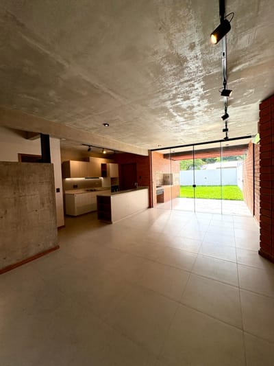 EN VENTA - DÚPLEX DE DISEÑO