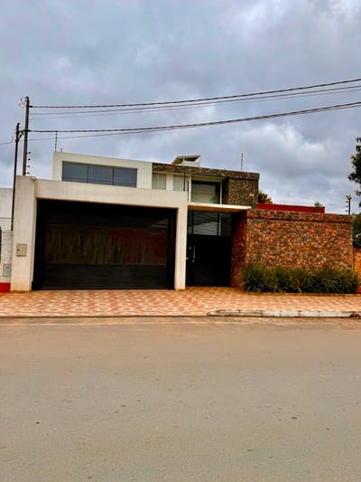 Exclusiva Residencia en Fernando de la Mora