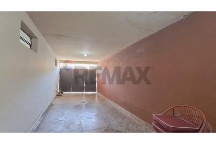 VENDO RESIDENCIA CON GRAN POTENCIAL EN HERRERA