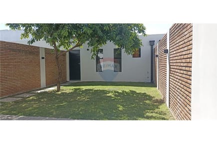 VENDO DUPLEX A ESTRENAR EN LUQUE-LOMA MERLO