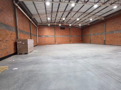 ALQUILO DEPOSITO DE 420 M2 EN MARIANO ROQUE ALONSO