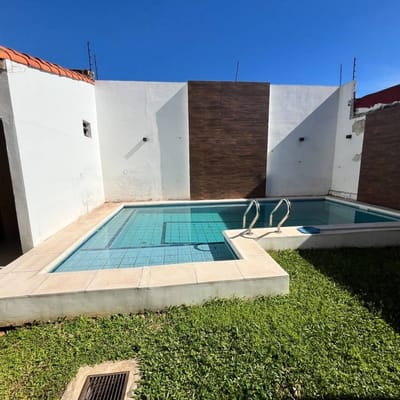 RESIDENCIA EN VALLE APU'A – LAMBARÉ